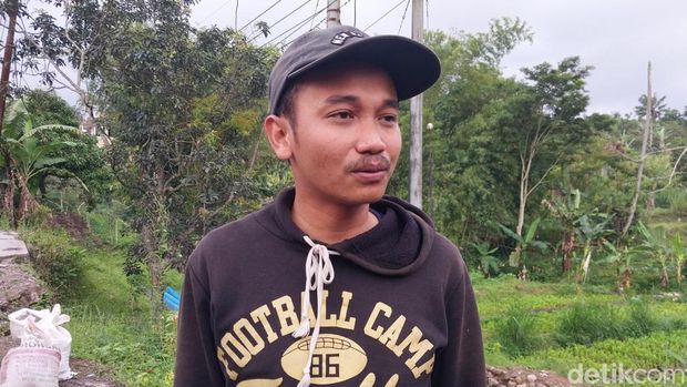 Sepeda motor roda 3 yang terjun ke jurang di Kota Batu