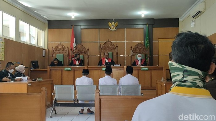 Sidang Trio Jenderal NII di PN Garut