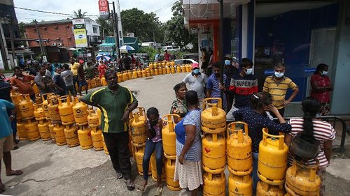 Members of the Samagi Vanitha Balawegaya, protest near Sri Lankas Prime Minister Ranil Wickremesinghes private residence, amid the countrys economic crisis, in Sri Lanka, June 22, 2022.