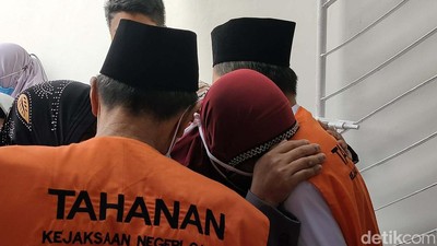 Tangis Pilu Istri Trio Jenderal NII usai Sidang Vonis
