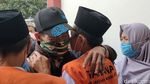 Tangis Pilu Istri Trio Jenderal NII usai Sidang Vonis