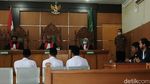 Berbaju Putih dan Peci Hitam, 3 Jenderal NII Garut Divonis Penjara