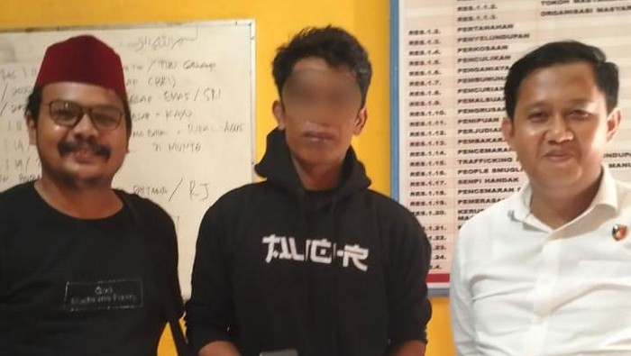 TNI gadungan bernama Jamaluddin di Jeneponto ditangkap polisi karena memeras janda dengan ancaman menyebarkan foto bugil korban (Dok. Istimewa).