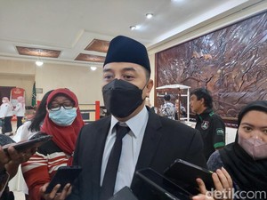 Begini Jurus Wali Kota Eri Turunkan Angka Pengangguran di Surabaya