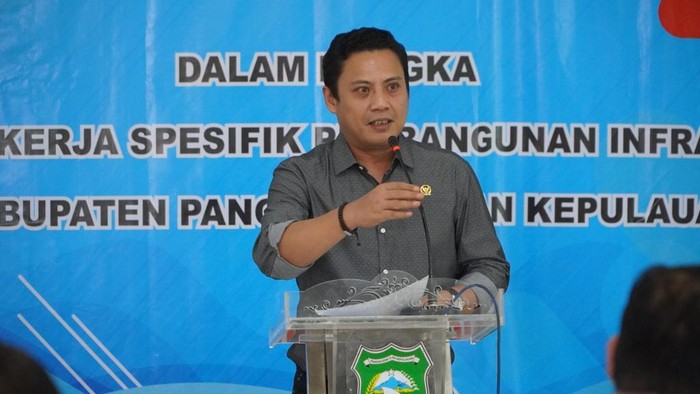 Anggota DPR RI dari Fraksi Gerindra Andi Iwan Darmawan Aras