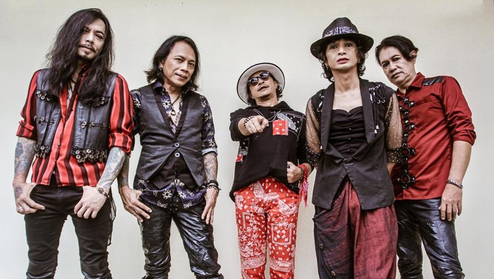 Band legendaris asal Bandung /rif, bakal menggelar konser perayaan ulang tahun ke-28 bertajuk rifversary di Hard Rock Cafe Bali, pada Jumat, 1 Juli 2022.