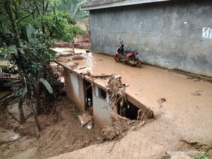 Korban Tertimbun Longsor di Leuwiliang Bogor Ditemukan Tewas