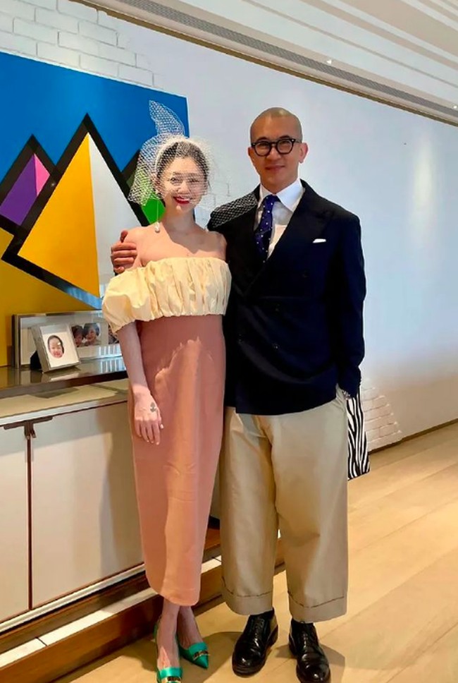 Namun kisah cinta lama yang bersemi kembali ini sempat diterpa cobaan. Saat Hsu dan Koo kembali pacaran, mereka dikabarkan putus karena agensi Koo melarang keras hubungan cinta tersebut. Foto: dok. Instagram/@barbiehsu.fp