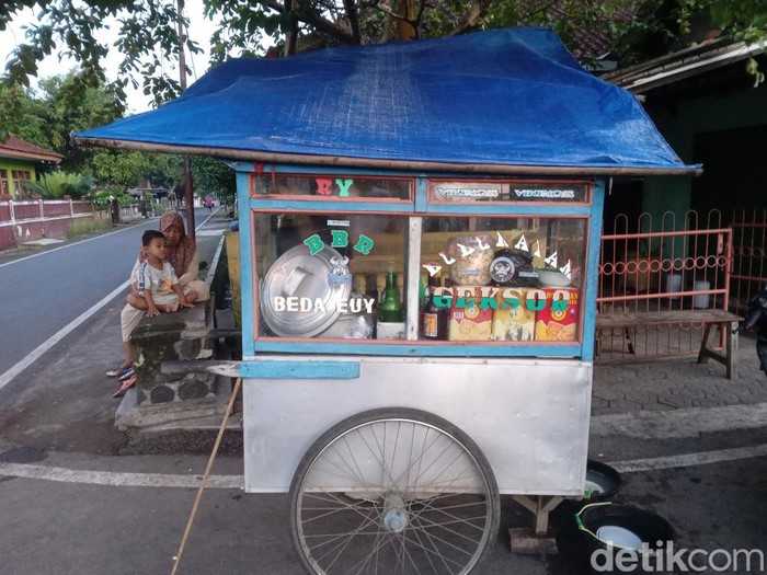 Bubur ayam Geksor Pangandaran.