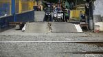 Baru Ditutup, Perlintasan KA di Tanah Abang Kembali Dibuka Warga