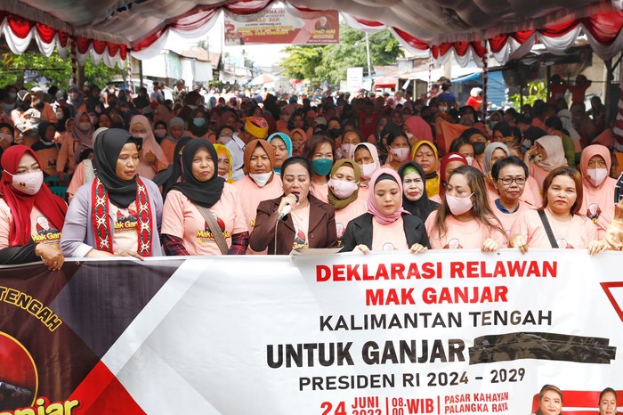 Emak-emak di Kalteng Deklarasi Dukung Ganjar Maju Nyapres 2024