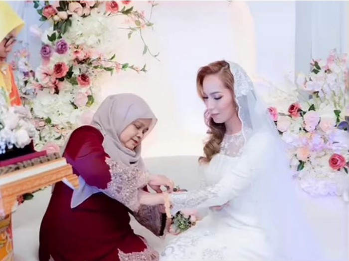 Foto acara lamaran Fieza Jolie. Foto acara lamaran Fieza Jolie.