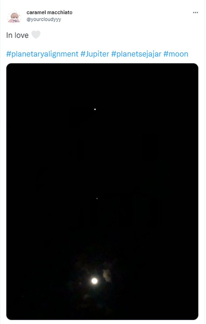 Fotoinet netizen planet sejajar