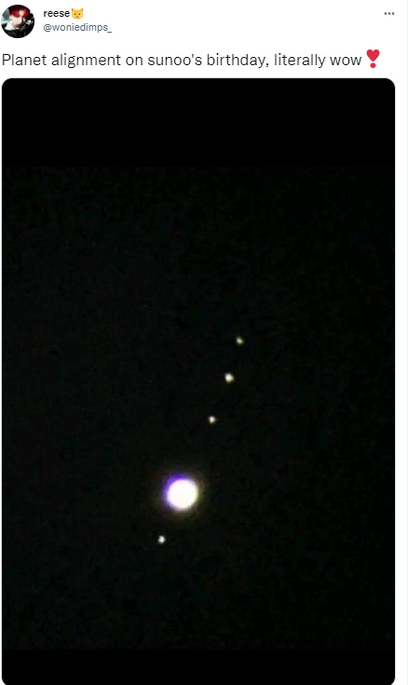 Fotoinet netizen planet sejajar