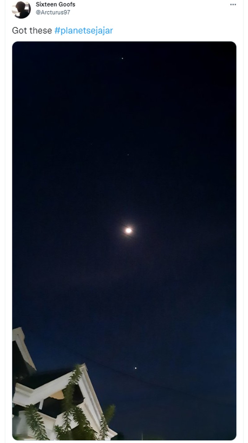 Fotoinet netizen planet sejajar