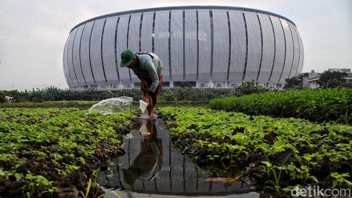 Grand Launching Stadion Kebanggan Anies Ditunda Jakarta International Stadium (JIS) telah rampung. Namun grand launching JIS batal digelar berbarengan dengan malam puncak HUT Jakarta ke-495.