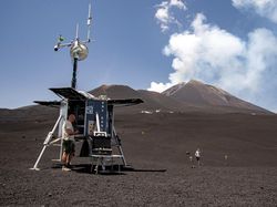 Ilmuwan ESA Ujicoba Robot Antariksa