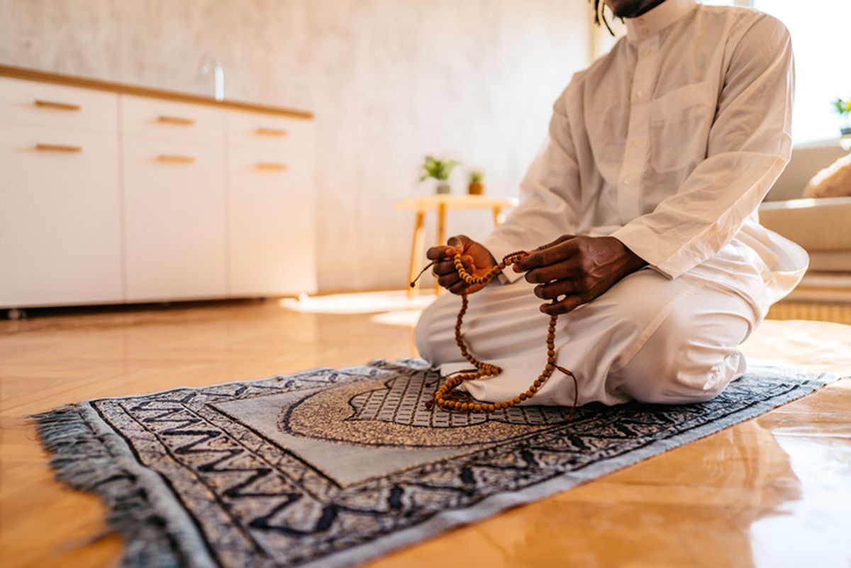 Doa Agar Diberi Kemudahan Rezeki, Bisa Dibaca Usai Sholat Subuh