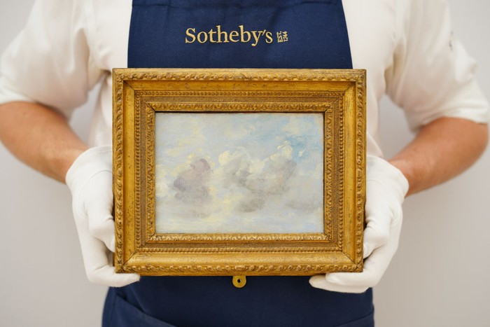 Lukisan Bergambar Awan Ini Dilelang Rp 145 M, Minat Beli? LONDON, ENGLAND - JUNE 22: John Constable, Cloud Study (est. Β£100,000-150,000) at Sotheby's on June 22, 2022 in London, England. (Photo by Michael Bowles/Getty Images for Sotheby's)