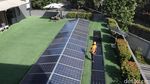 Memanen Energi Listrik dari Atap Kantor