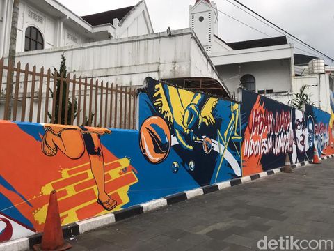 Mural di kawasan Alun-alun dan Lapangan Merdeka Sukabumi.
