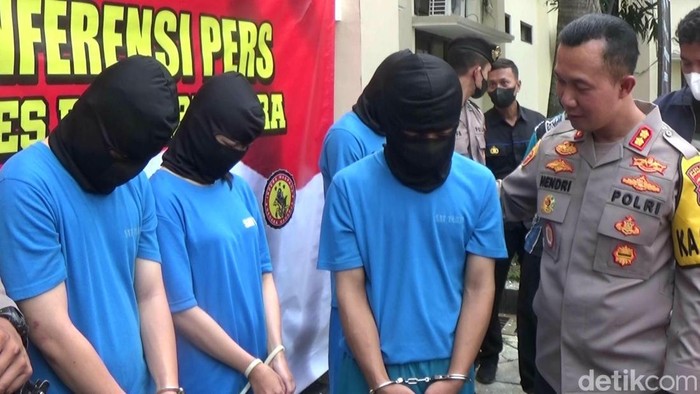 Pasangan kekasih yang berkomplot curi motor di Banjarnegara, Jumat (24/6/2022)