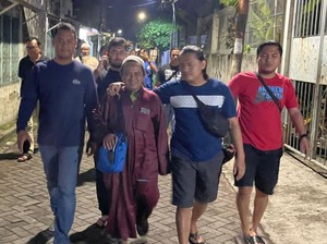 Saat Pria yang Lecehkan Anak di Gresik Hadapi Penangkapan dengan Senyuman