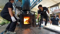 Dirresnarkoba Polda Bali masih menelusuri jaringan narkoba tersebut.
