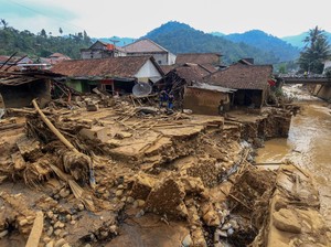 2 RT di Leuwiliang Bogor Terisolir Imbas Banjir dan Longsor