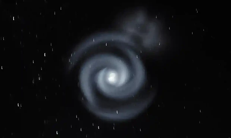 Penampakan spiral misterius di langit Selandia Baru