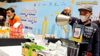 bank bjb bersama Perumda Pasar Jaya menggelar acara Pasar NgeDIGI di Pasar Mayestik Jakarta. Beragam kebutuhan bahan pokok, perlengkapan sekolah, makanan siap saji semua tersedia lengkap. Acara ini juga bertujuan guna mendukung sektor UMKM pasca pandemi, sekaligus implementasi QRIS yang merupakan salah satu program dari Bank Indonesia.