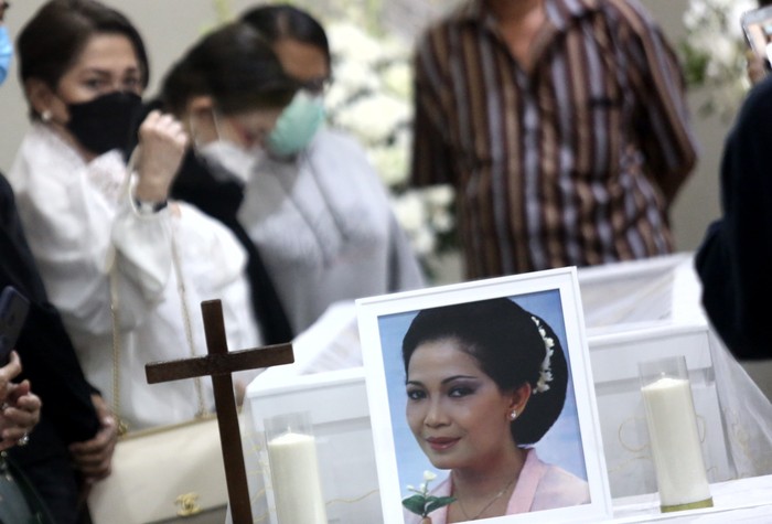 Suasana di rumah duka tempat Rima Melati disemayamkan di RSPAD Gatot Subroto.