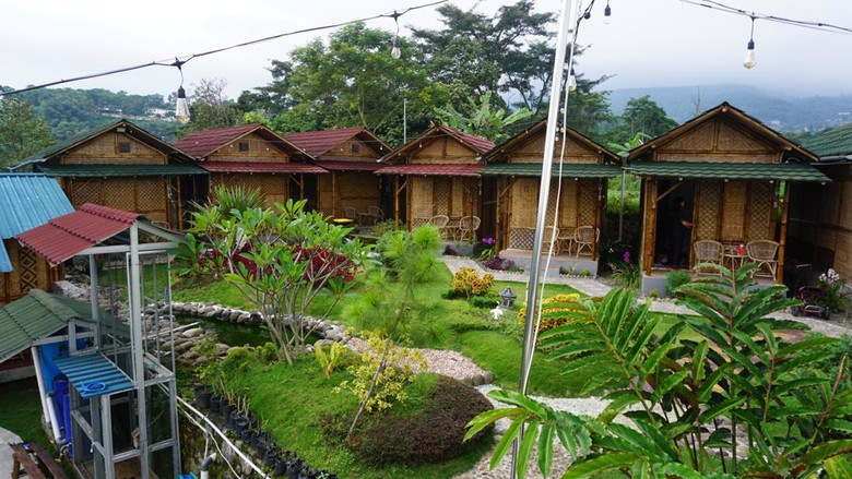 Rumah Bambu di Mojokerto Tawarkan Panorama Alam Persawahan-Pegunungan
