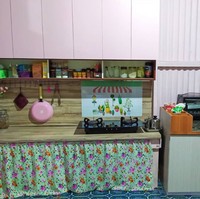 Proses transformasi dapur tersebut dibagikan oleh akun Instagram @mayasari.100 dan menjadi viral. Beberapa akun dekorasi rumah di Instagram tampak mengunggah ulang foto-foto dapur tersebut untuk dijadikan sebagai inspirasi. Foto: Instagram/@mayasari.100