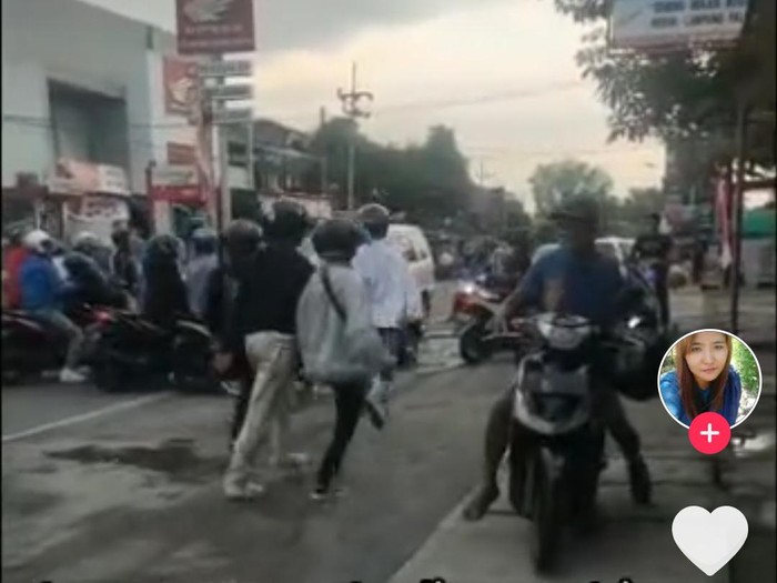 Video viral tawuran remaja usai final turnamen sepak bola SMA/SMK di Ngawi