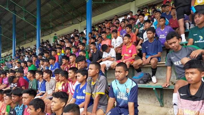 Akademi PSM Makassar kembali melakukan seleksei terhadap 126 bakat muda berusia 18 dan 16 tahun (detikSulsel/Ibnu Munsir).