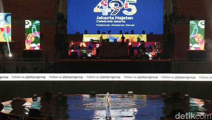 Anies Hadiri Malam Puncak HUT Jakarta Gubernur DKI Jakarta Anies Baswedan hadir langsung dalam perayaan malam puncak HUT ke-495 Jakarta di Jakarta International Stadium. Anies juga sempat menyapa warga.