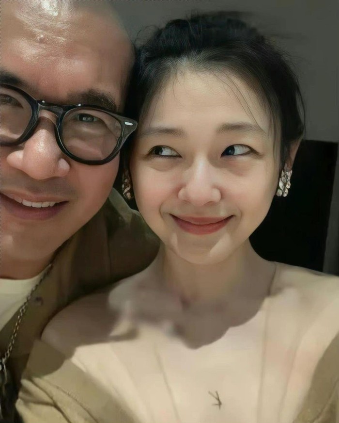 Barbie Hsu & DJ Koo Foto pernikahan Barbie Hsu & DJ Koo.