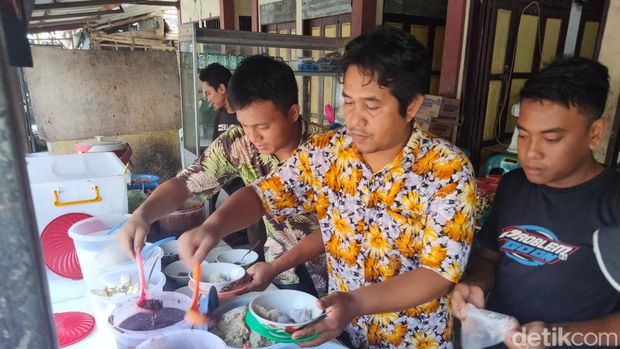 Es Campur Pajak Kawat Tanjungbalai