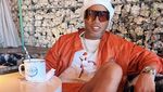 Ini Keseruan Ronaldinho saat Ngopi dan Makan Seafood