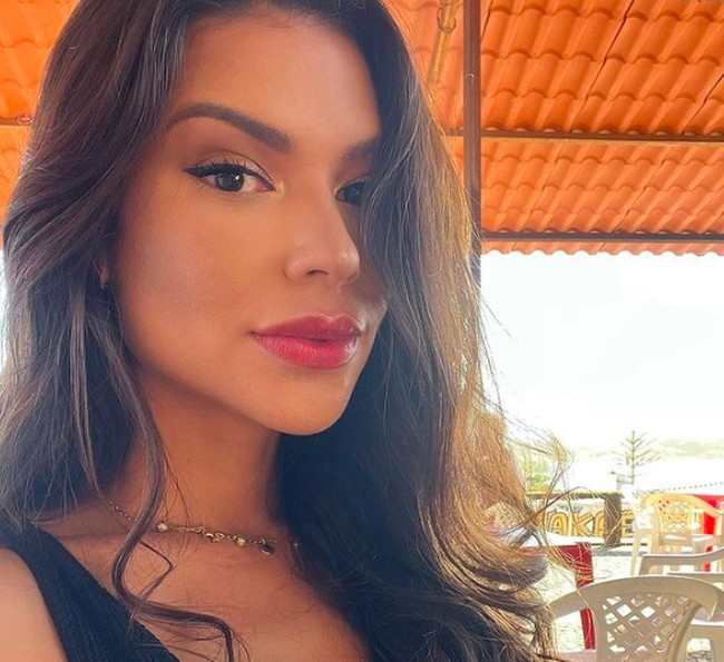 Kabar meninggalnya Gleycy dikonfirmasi oleh pastor Lidiane Alves yang merupakan guru spiritual keluarga Gleycy. “Kami mengalami kesedihan yang mendalam dengan kepergiannya. Dia adalah wanita yang luar biasa dan dicintai oleh banyak. Tidak mudah hidup tanpa senyum dan cahayanya,” ungkap pastor Lidiane, seperti dikutip Washington Post. Foto: dok. Instagram/@gleycycorreia