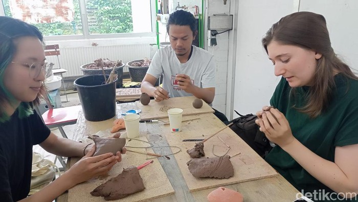 Hana dan Qiaohui saat mengikuti workshop JaF Majalengka di Jerman.