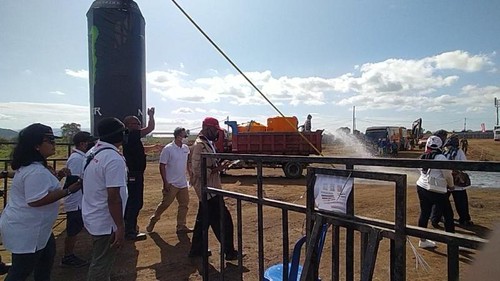 Persiapan Race Motocross Grand Prix (MXGP) seri ke-12 di Sirkuit Samota Sumbawa, Nusa Tenggara Barat (NTB).