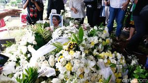 Rima Melati Menuju Tempat Peristirahatan Terakhir