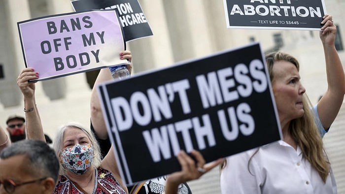 Roe vs Wade: Hak aborsi di AS, mengapa terus-menerus memicu pro dan kontra? Roe vs Wade: Hak aborsi di AS, mengapa terus-menerus memicu pro dan kontra?