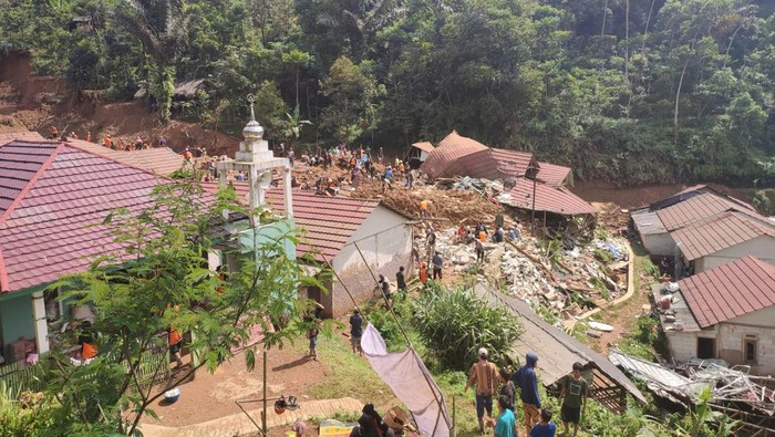 Situasi Lokasi Banjir Bandang di Bogor Situasi Lokasi Banjir Bandang di Bogor