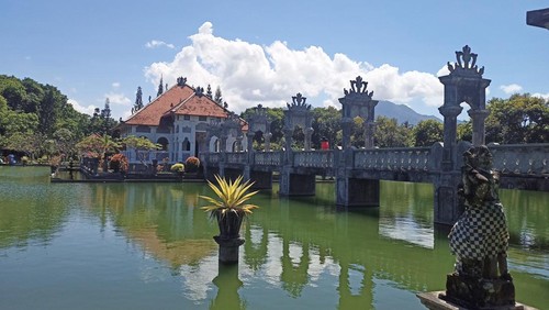Taman Soekasada Ujung, tempat wisata peninggalan Raja Karangasem, di Desa Tumbu, Kecamatan dan Kabupaten Karangasem, Bali.