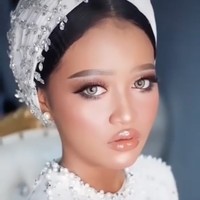 Walaupun hingga saat ini masih ada beberapa orang yang menganggap bahwa cantik itu adalah dengan memiliki kulit yang berwarna terang, foto-foto Olive tersebut seolah menampik anggapan tersebut. Karena apapun warna kulitmu, kamu bisa terlihat cantik tanpa harus mengubahnya. Foto: TikTok/@panggilakunano