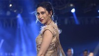 Usai bercerai pada 2016, Karisma Kapoor masih betah sendiri. (Foto: AFP via Getty Images/NARINDER NANU)