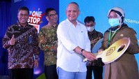 Dalam kegiatan tersebut Bank BTN menggelar Akad Massal KPR Subsidi 10.000 Unit Rumah yang diharapkan dapat menjawab kebutuhan rumah rakyat sekaligus untuk menyukseskan Program Satu Juta Rumah.